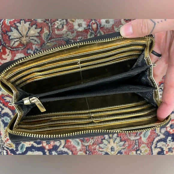 Steve Madden Wallet - Picture 4 of 5